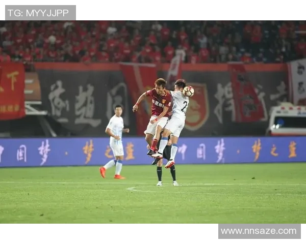 2018年上港与富力激战回顾：精彩瞬间与战术分析全记录