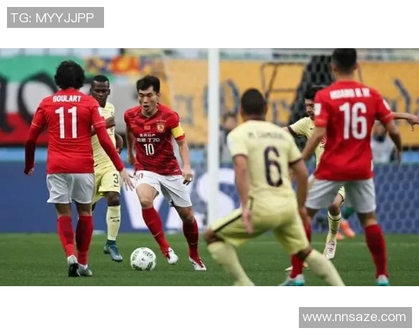 巴萨与恒大激战全场回顾球迷热情高涨精彩瞬间不容错过