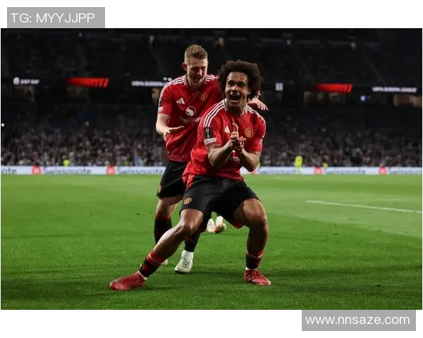 曼联对阵本菲卡上半场精彩回顾与战术分析 曼联对阵本菲卡上半场精彩回顾与战术分析