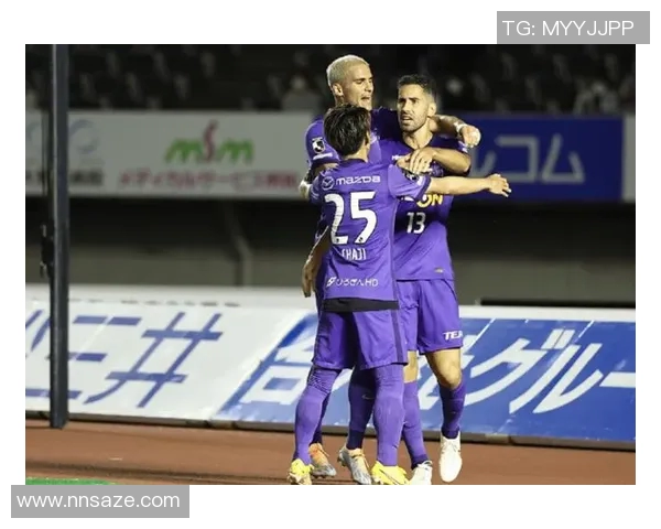 广岛三箭对阵神户的精彩直播全程回顾与赛后分析