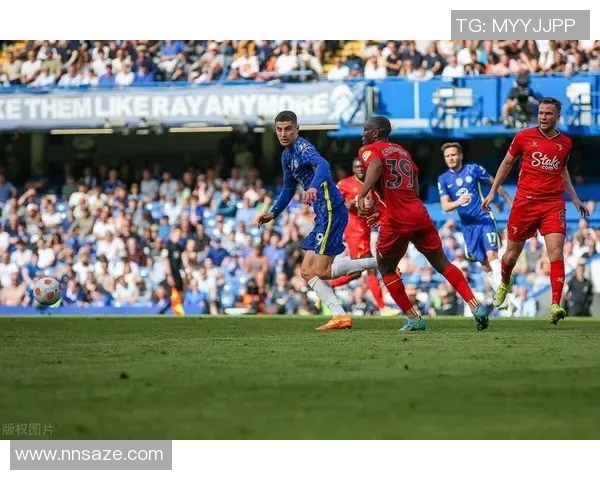 牛津联与莱斯特城激战正酣谁能在这场对决中笑到最后 牛津联与莱斯特城激战正酣谁能在这场对决中笑到最后