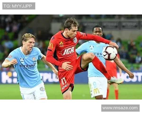 西悉流浪与悉尼FC的激烈对决揭示澳超联赛的竞争魅力与球队实力较量 西悉流浪与悉尼FC的激烈对决揭示澳超联赛的竞争魅力与球队实力较量