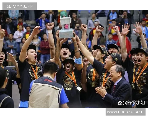 2017年CBA季后赛广东队与广厦队激战正酣精彩瞬间回顾与分析 2017年CBA季后赛广东队与广厦队激战正酣精彩瞬间回顾与分析