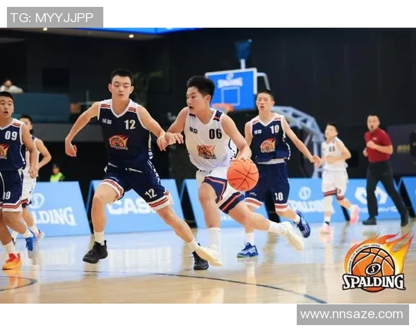 成都篮球队配合默契创新高引领全国篮球新潮流MBA