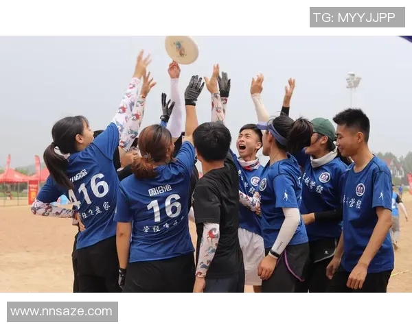 飞盘热潮引发讨论成都飞盘队速度之争成焦点